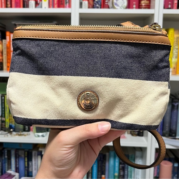 Tommy Hilfiger Striped Navy Blue Denim and Cream Crossbody with Leather Strap - Picture 1 of 6